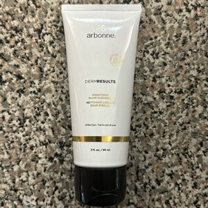 Dermresults Smoothing Glow Cleanser (unused, sealed)